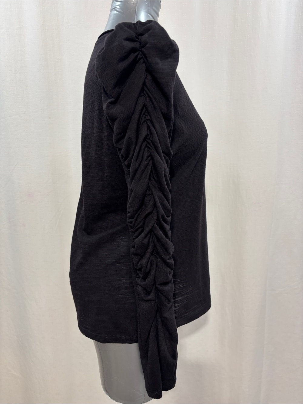Black Ruched-Sleeve Long Sleeve Tee 355 stretch work party every day chic sheer - Picture 2 of 4